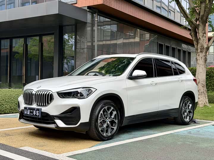2021 BMW X1 2021 sDrive25Li Leading Model