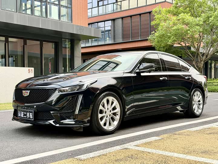 2021 Cadillac CT5 2021 28T luxury model