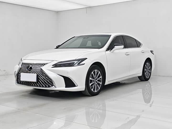 2025 Lexus ES 2025 200 Premium Edition