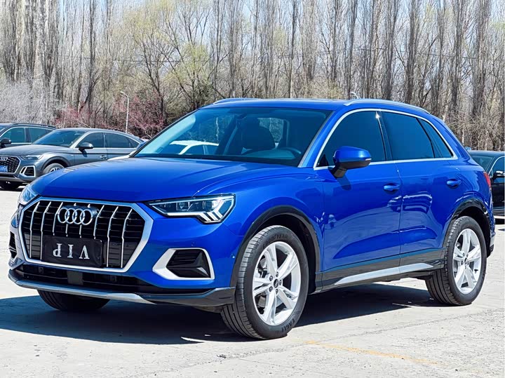 Audi Q3 2021 Model 35 TFSI Fashion Elegant Type