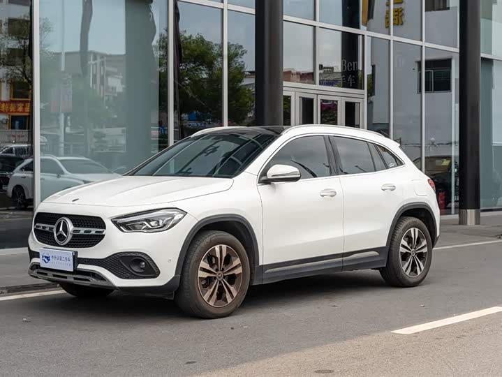 Mercedes-BenzGLA 2022 Model GLA 200