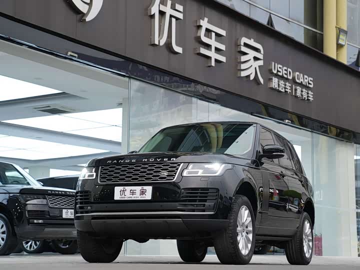 Range Rover 2022 Model 3.0 L6 360PS Legend Edition