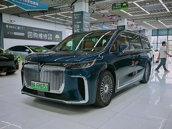 Lantu Dreamer 2025 PHEV four-wheel drive flagship Kunpeng version