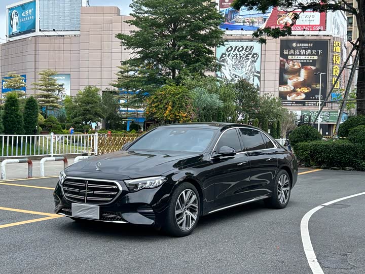 Mercedes-Benz E-Class 2024 E 300 L Fashion Model