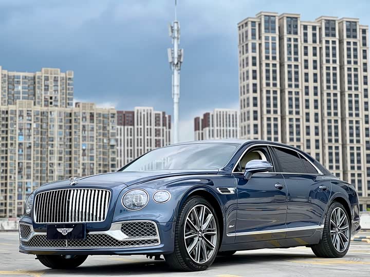 Flying Spur plug-in hybrid 2022 model 2.9T V6 Hybrid 