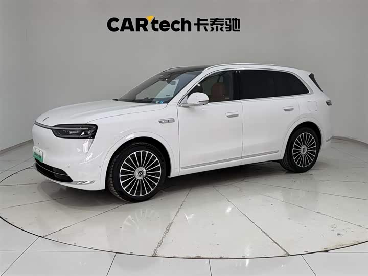 Wenjie M7 2026 extended range Pro four-wheel drive version 5 seats
