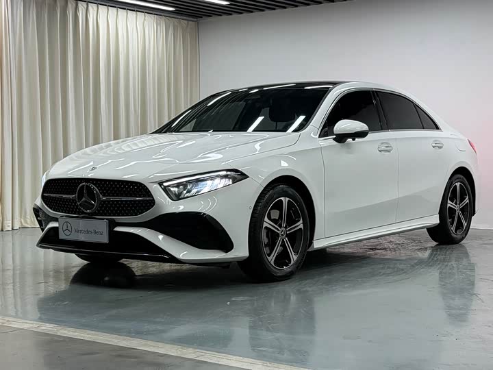 Mercedes-Benz A-Class 2024 A 200 L Fashion