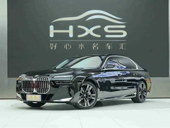 2025 BMW 7 Series 2023 740Li M Sport Package