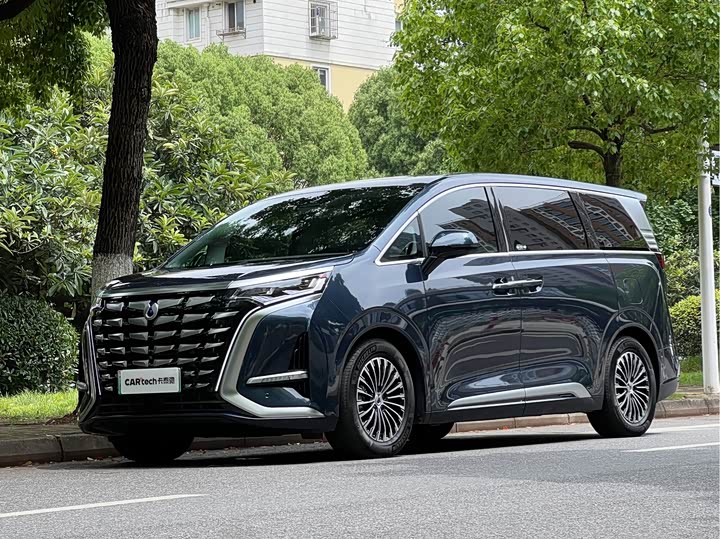 2024 Denza D9 2022 model DM-i 970 four-wheel drive flagship model