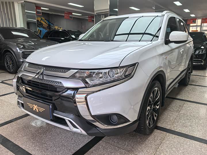 2021 Outlander 2020 2.0L 2WD Smooth Edition 5 seats
