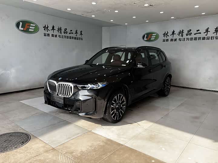 2025 BMW X5 2025 xDrive40Li M Sport Night Package