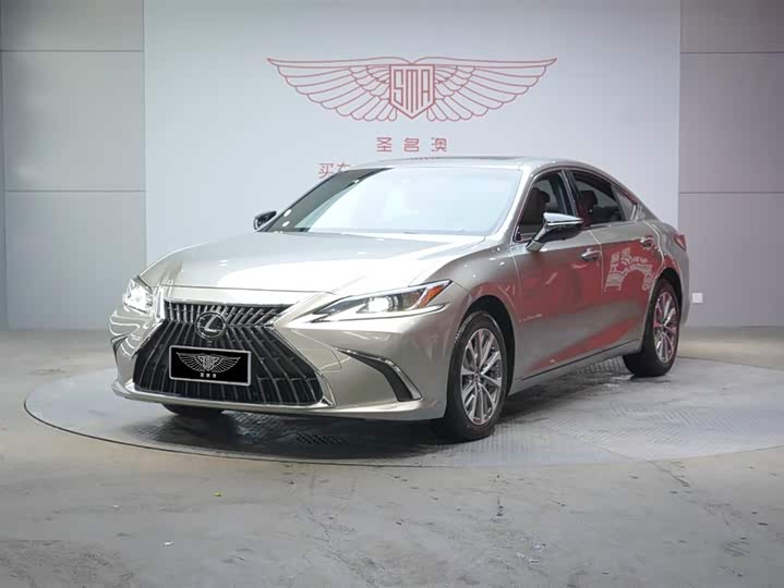 2024 Lexus ES 2023 200 Excellence Edition