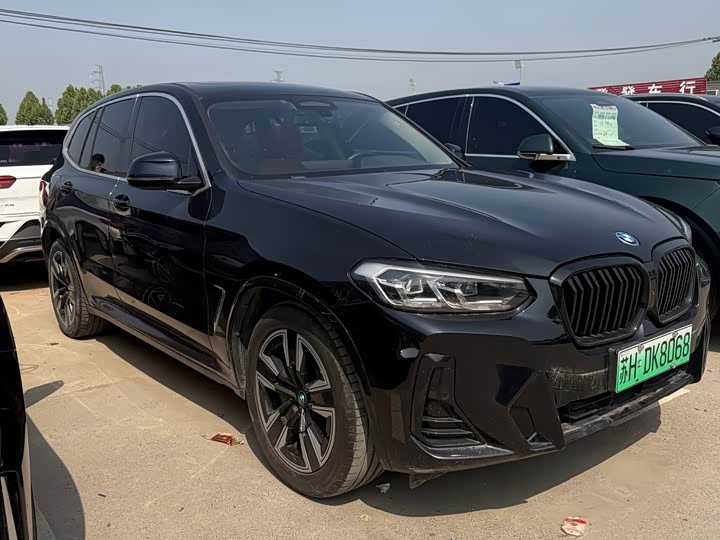 BMW iX3 2023 model leading model