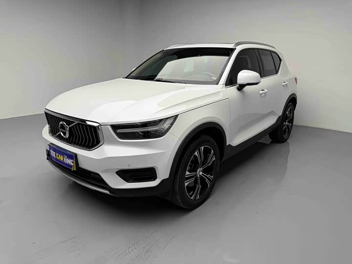 2022 VolvoXC40 2022 Model T4 4WD Zhiyuan Luxury Edition