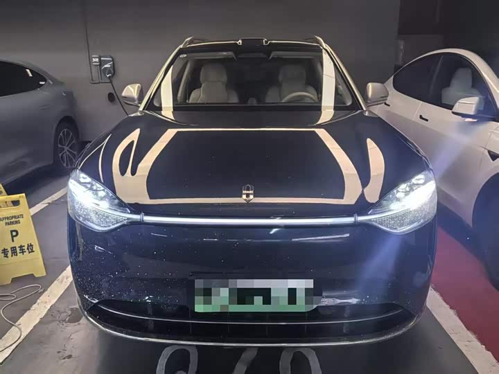 2025 Wenjie M9 2025 extended range Ultra version 52kWh 6-seater version (192-line lidar)