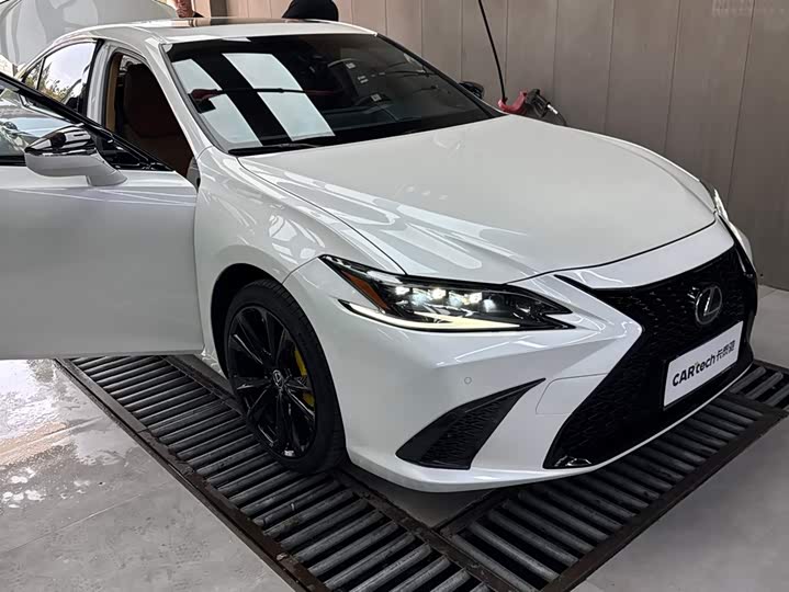 2024 Lexus ES 2023 200 Excellence Edition