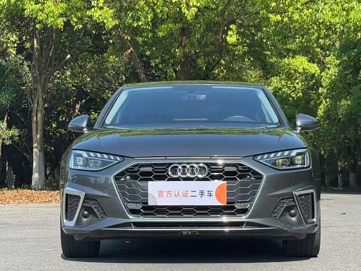 Audi A4L 2020 40 TFSI luxury dynamic model