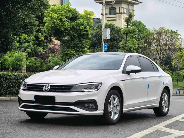 2021 Lamando 2021 Model 230TSI DSGFashion Edition