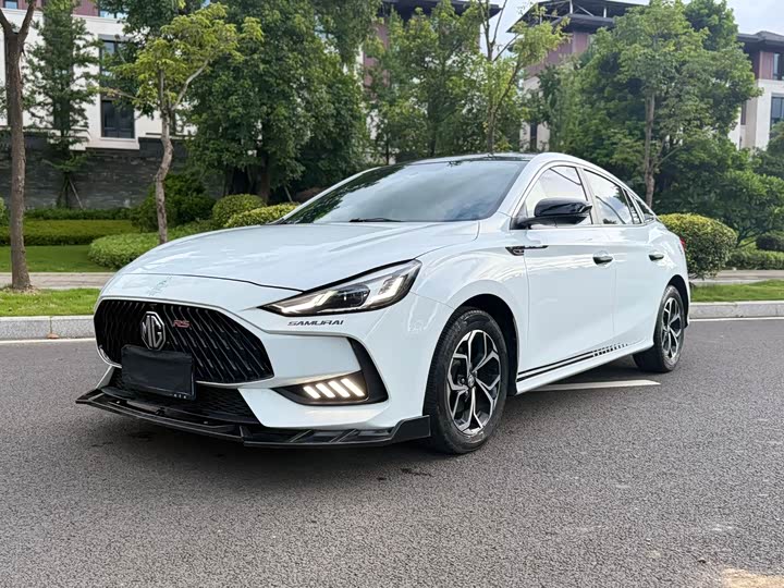 2021 MG5 2021 Model 180DVVT CVT Youth Luxury Edition