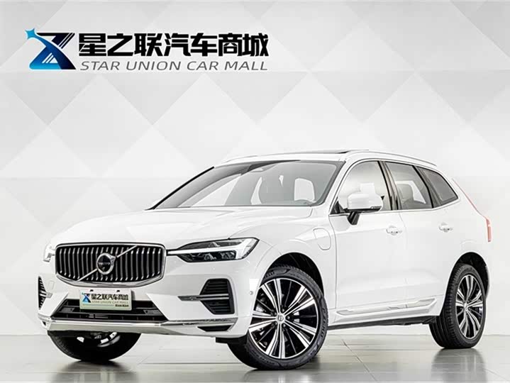 2023 Volvo XC60 T8 Recharge Plug-in Hybrid Extended Range AWD Luxury Edition