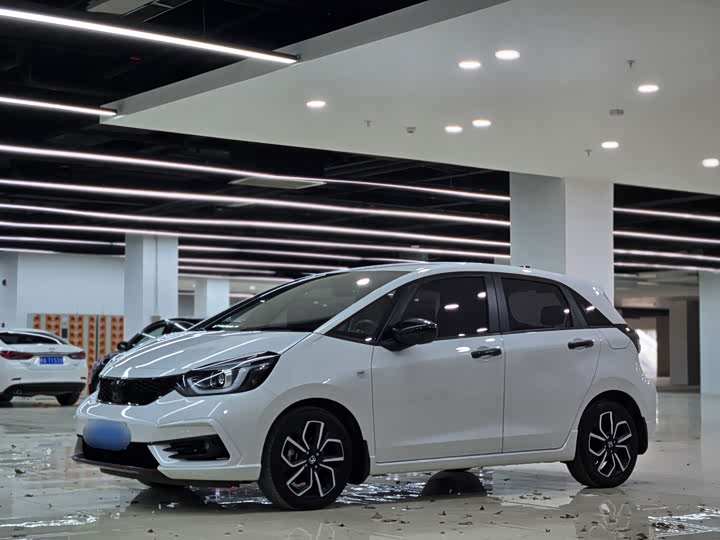 LIFE 2021 Model 1.5L CVT SPORT Heartbeat Edition