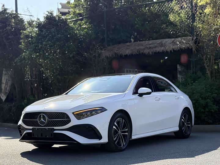 Mercedes-BenzA-Class 2023 Model A 200 L Dynamic Model