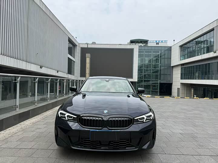 BMW 3 Series 2025 330Li M Sports Night Package