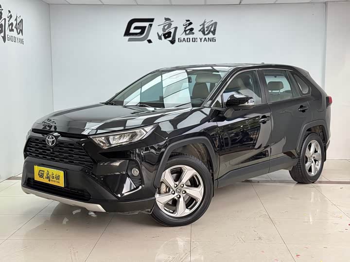 RAV4 Rongfang 2021 2.0L CVT two-wheel drive fashion version