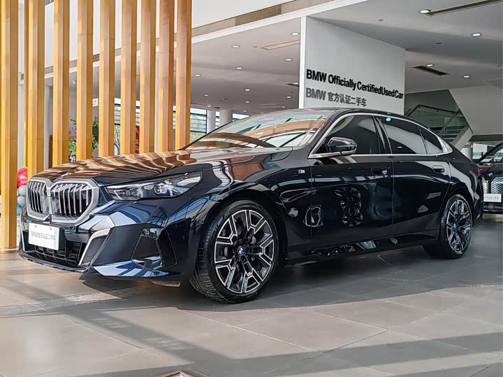 BMW 5 Series 2024 530Li M Sport Luxury Package