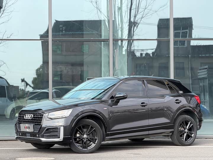Audi Q2L 2021 model 35 TFSI aggressive dynamic model