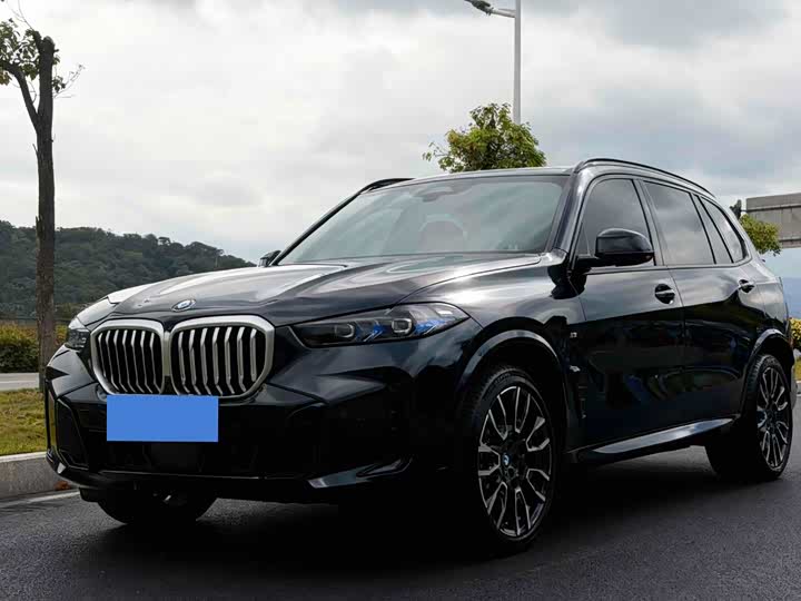 BMWX5 2023 Model xDrive 40Li MSportsNight Package