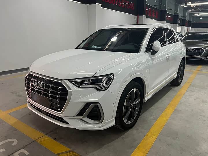 AudiQ3 2022 Model 35 TFSI Fashion DynamicModel