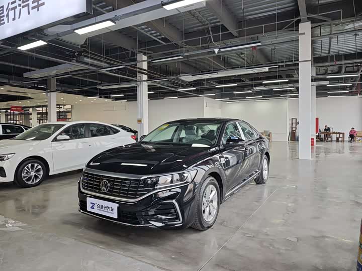 Passat plug-in hybrid 2025 model 430PHEV hybrid business version