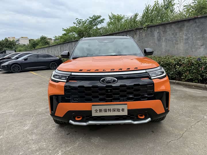 Explorer 2025 2.3T EcoBoost Kunlun Travel Edition 5-seater