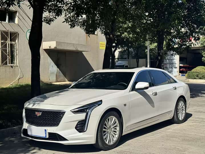 2023 Cadillac CT6 2022 28T luxury model