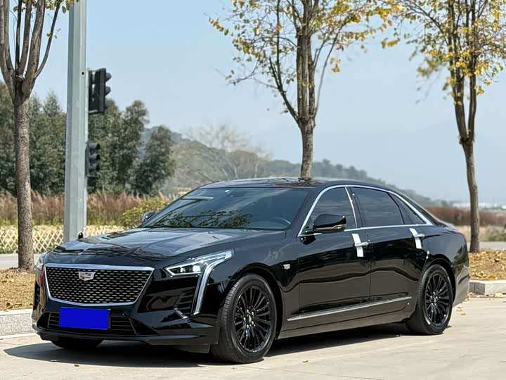 2022 Cadillac CT6 2022 28T luxury model