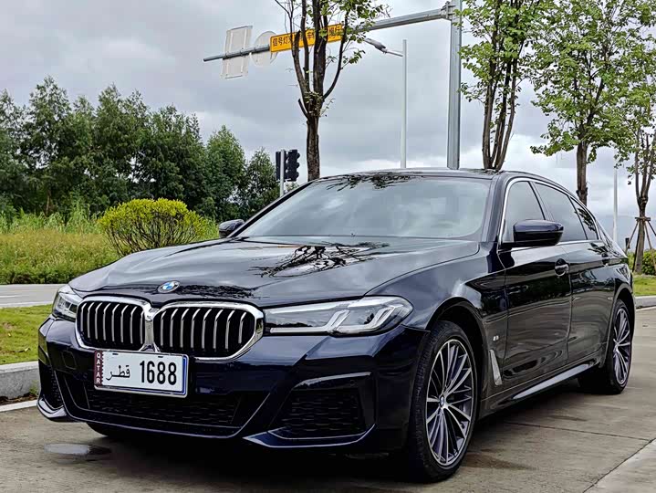 2024 BMW 5 Series 2023 facelift 530Li leading M sports package