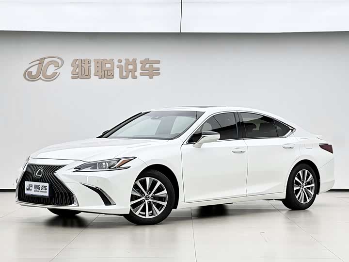 Lexus ES 2020 model 200 Excellent Edition 