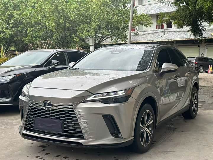 Lexus RX 350h FWD Luxury