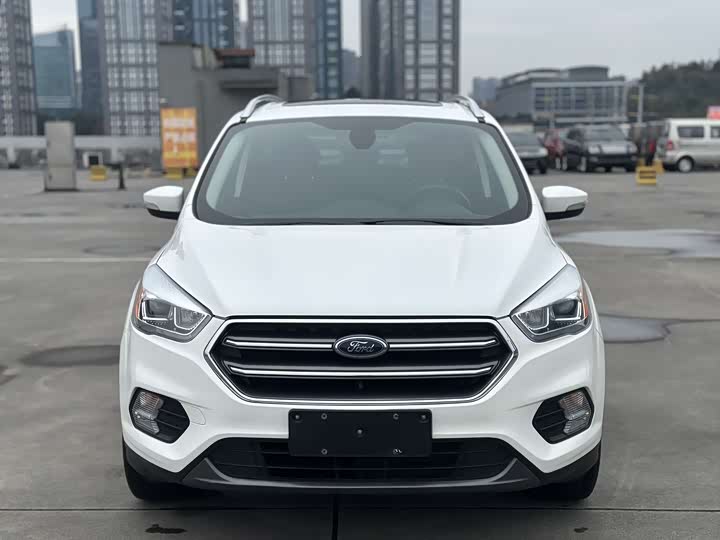 Escape 2019 Model EcoBoost 180 2WD Platinum Wing Model National VI