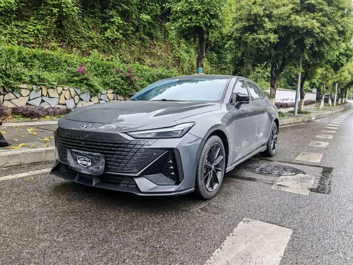ChanganUNI-V 2023 Model 1.5T PremiumModel