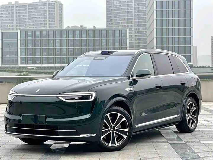 2025 AITOM7 2026 Model Extended Range Ultra4WD Edition 5-seat(192Line LiDAR∩╝ë