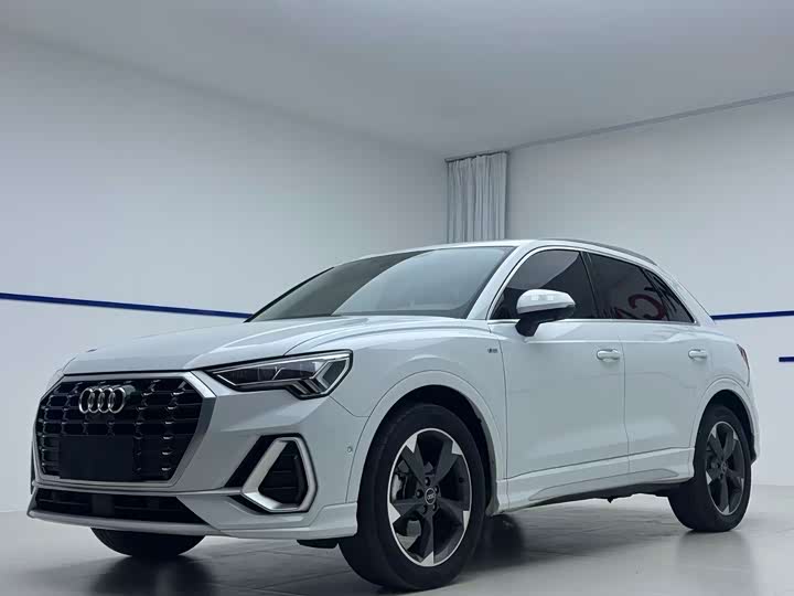 AudiQ3 2023 Model 35 TFSI Fashion DynamicModel∩╝ê1.4T∩╝ë