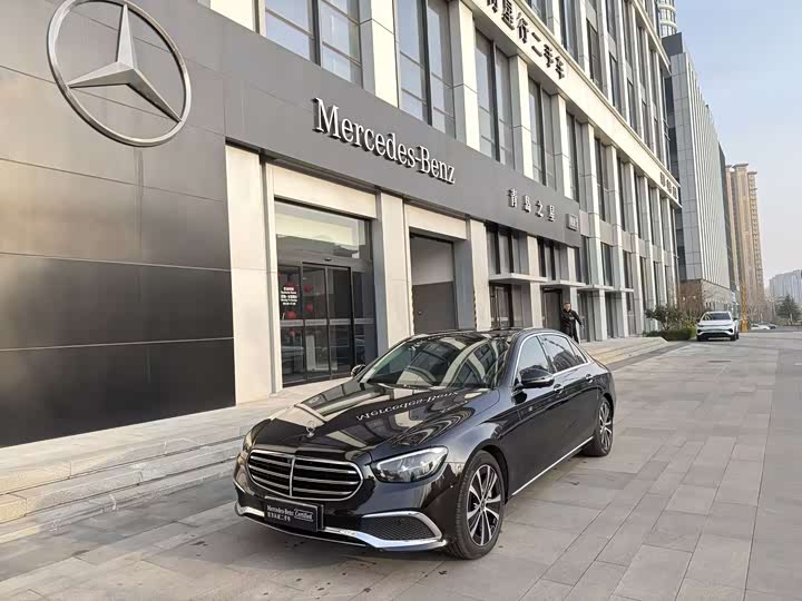 2022 Mercedes-Benz E 350 e L Plug-in Hybrid Sedan