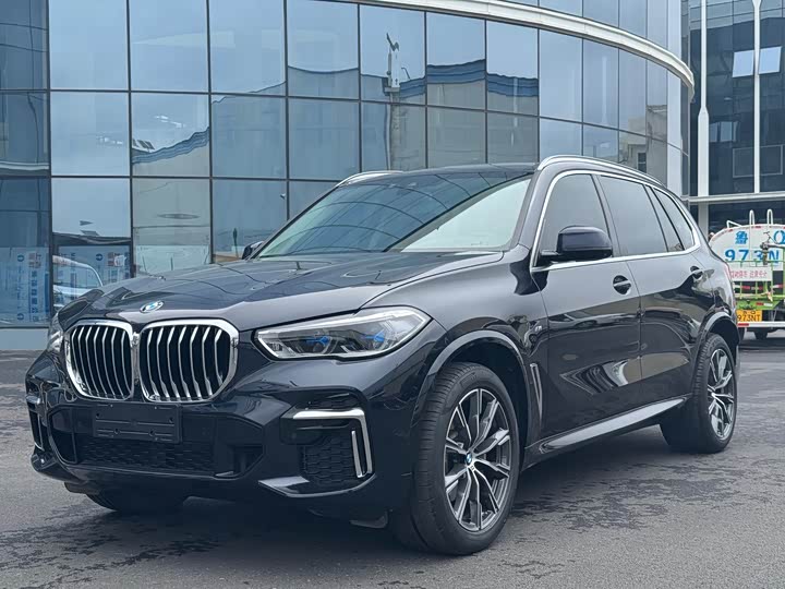 BMW X5 2022 facelift xDrive 30Li exclusive M sports package