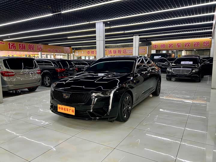 Cadillac CT4 2022 28T luxury model
