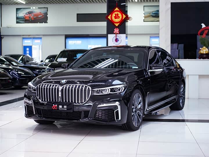 BMW 7 Series 2021 model 740Li leading model M sports package