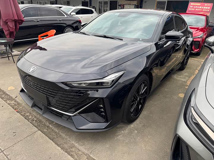 ChanganUNI-V 2022 Model 1.5T PremiumModel