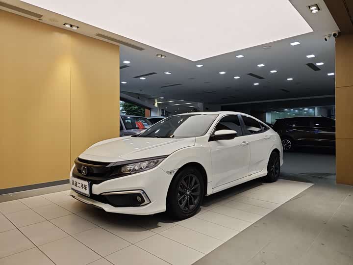 Civic 2019 model 220TURBO CVT Dynamic Edition National V