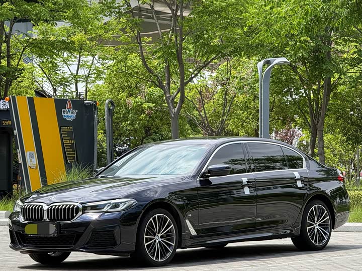 BMW 5 Series 2023 model 530Li leading model M sports package